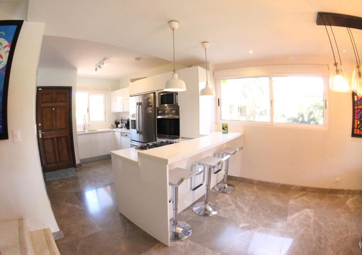 Eagle Beach Luxury House, Walking Distance To The Beach 棕榈滩 外观 照片