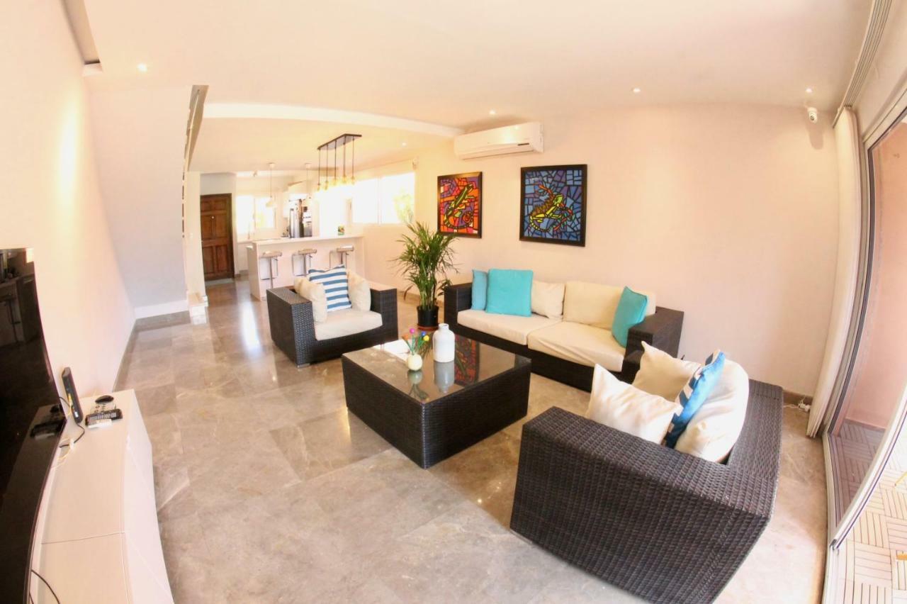 Eagle Beach Luxury House, Walking Distance To The Beach 棕榈滩 外观 照片